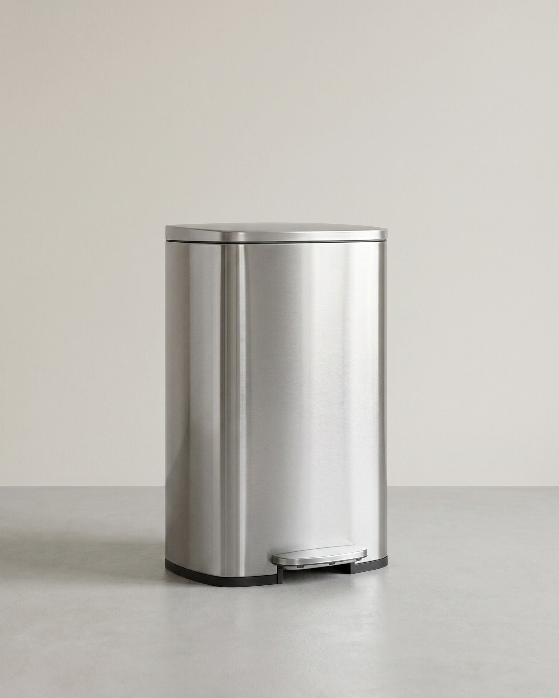 Moderner Treteimer - 50 Liter - Abfalleimer – Silber