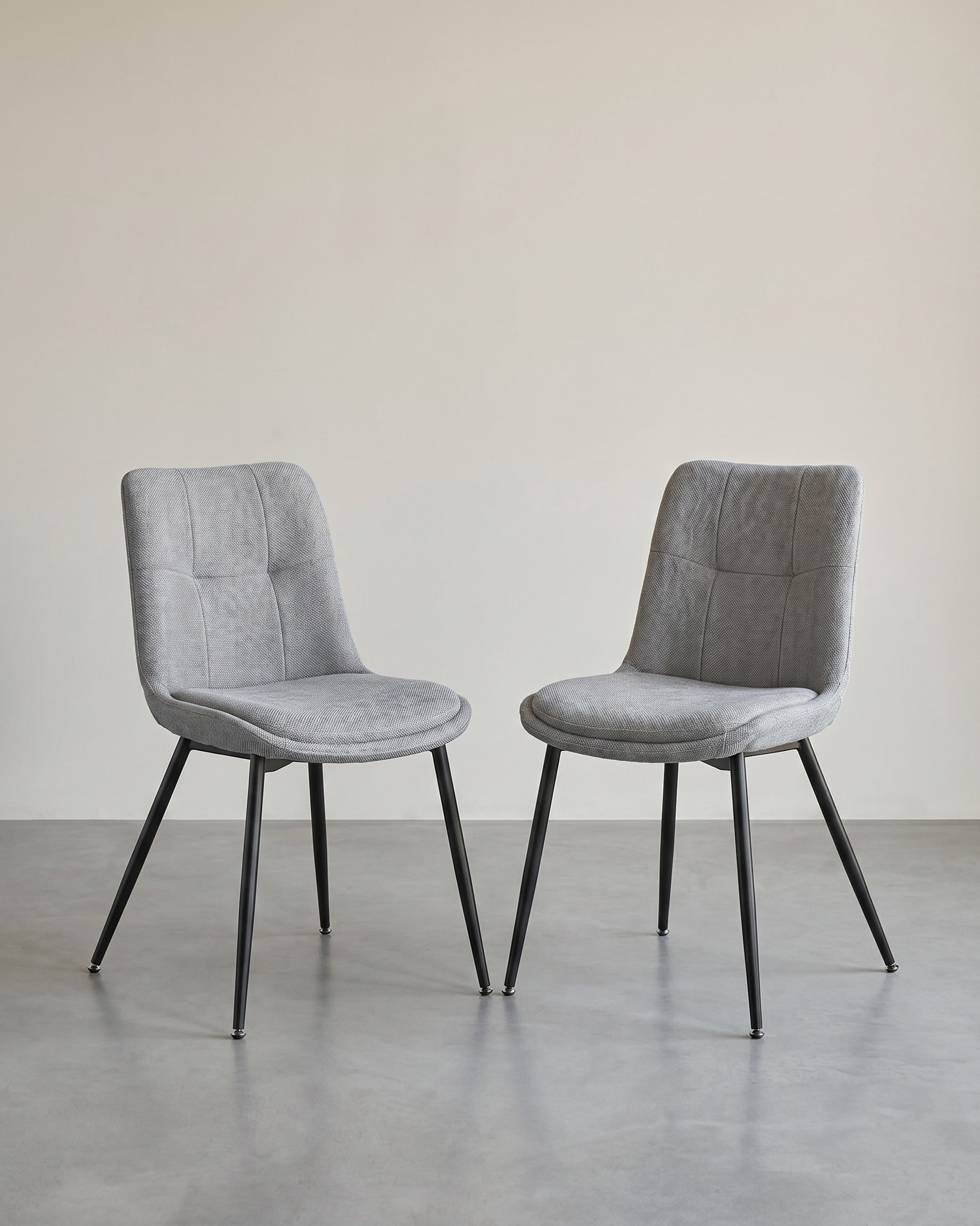 2er-Set Esszimmerstühle – Chenille-Stoff – Ergonomisch und bequem – Metallbeine – 56 x 50 x 81 cm – Grau