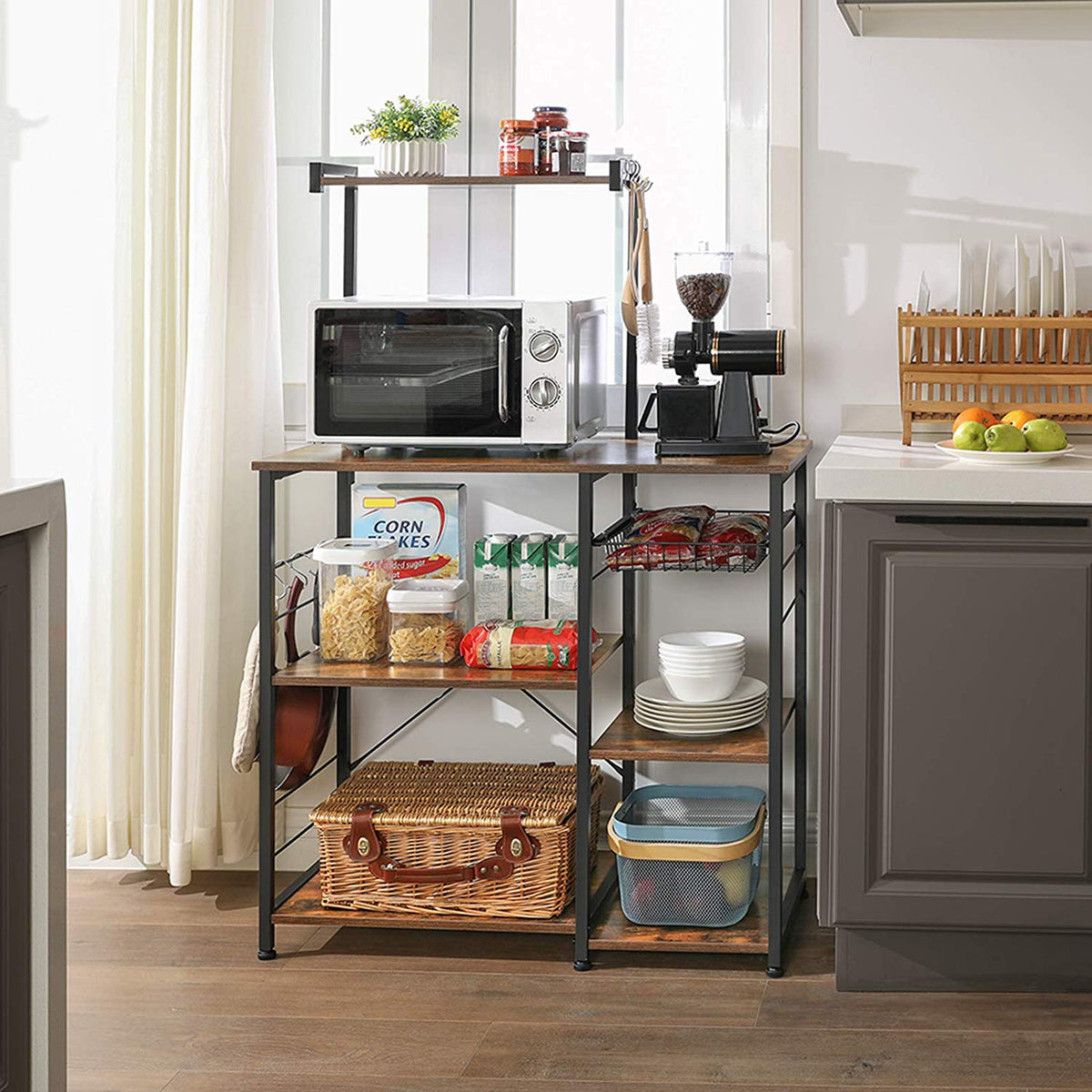 Küchenregal mit Drahtkorb und Haken – Industriedesign – 90 cm breit – Multifunktionales Backregal