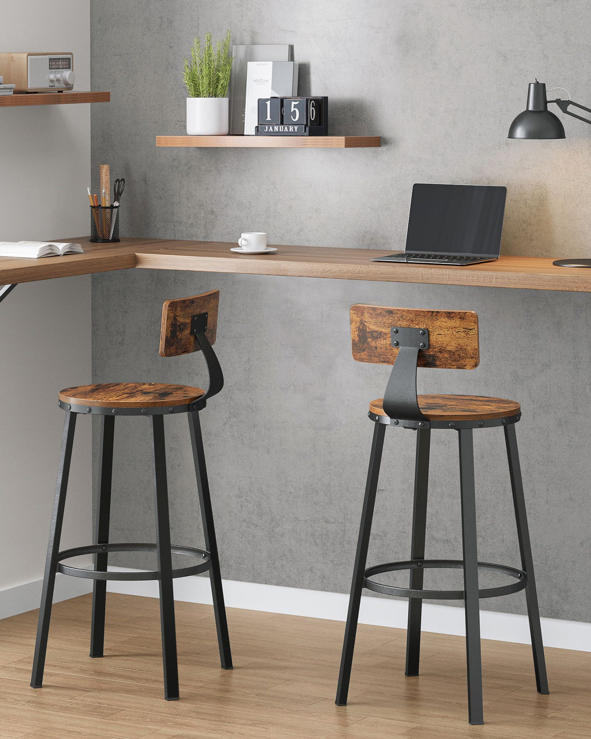 Industrielle Barhocker – 2er-Set – Vintage-Holzsitz