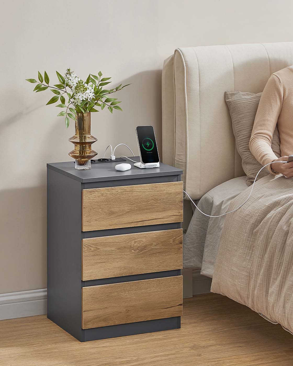 Beistelltisch mit Ladestation - Nachttisch mit USB-Anschluss - Schrank mit Steckdose