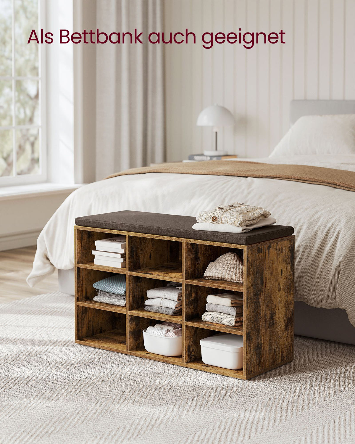 Aufbewahrungsboxen – Schuhbank mit Stauraum – 9 Fächer – Verstellbare Böden – 30,3 x 78,5 x 48 cm – Spanplatte – Schaumstoff – Leinenoptik-Bezug – Max. Belastbarkeit 136 kg