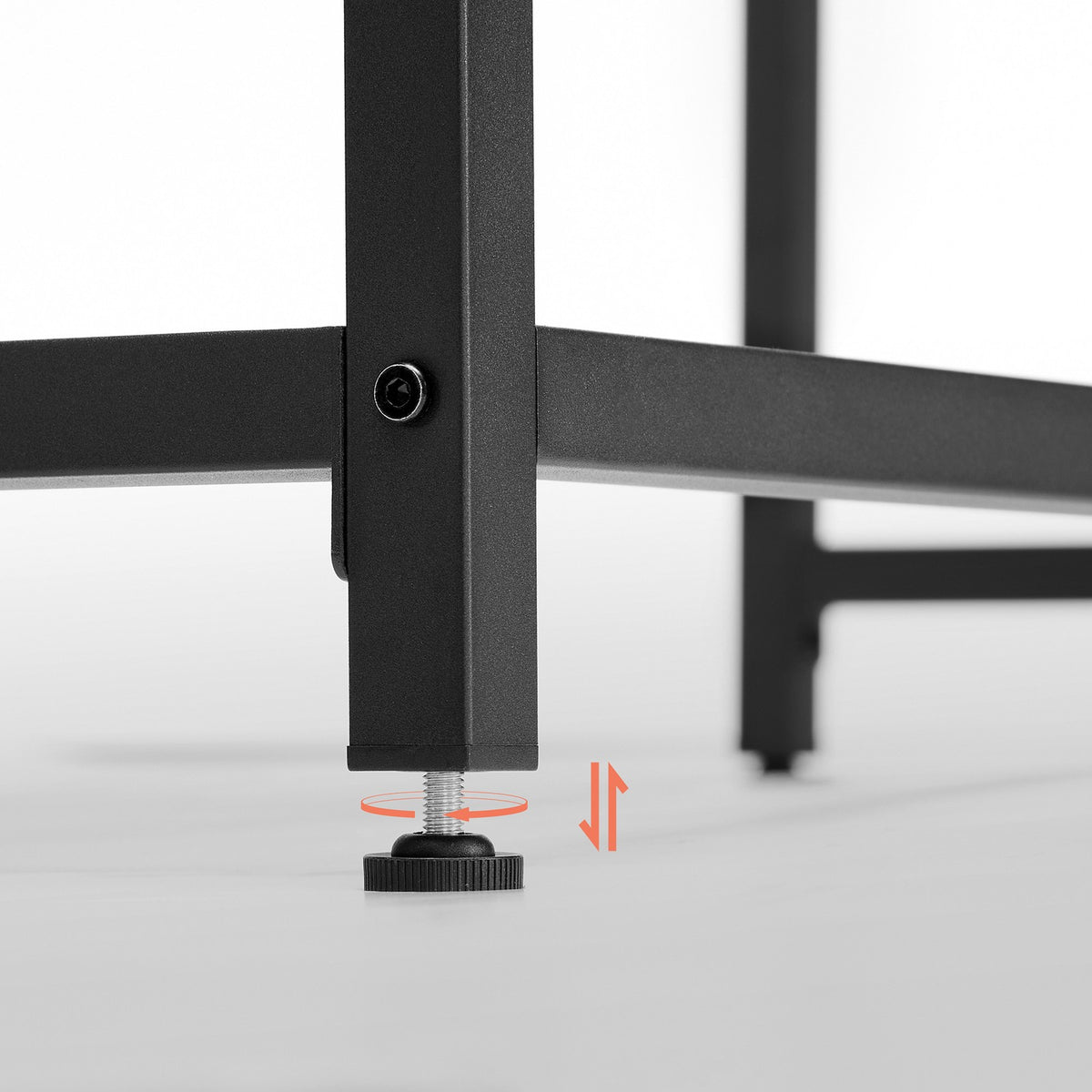 Schreibtisch im Industriedesign – Kompakt und stabil – Bis 50 kg belastbar
