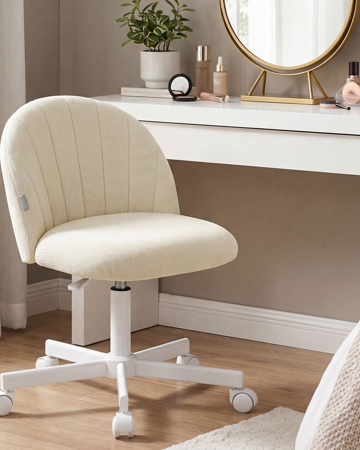 Drehstuhl – Kompaktes Design – Weicher Bezug – Höhenverstellbar – 360°-Rollen – Ergonomische Rückenlehne