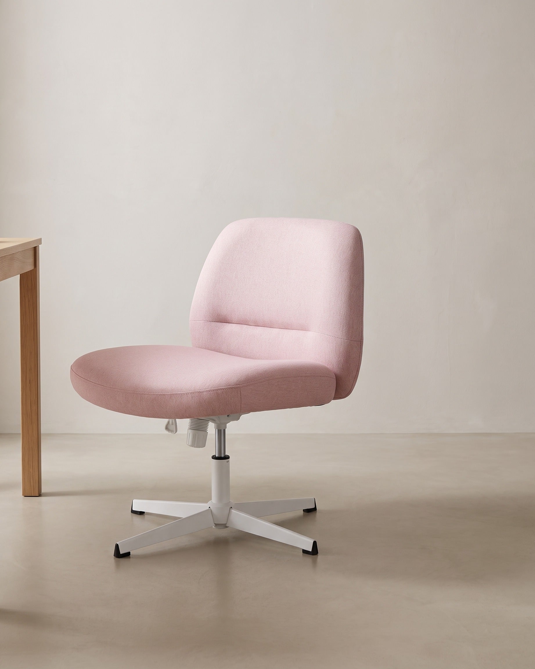 Moderner Drehstuhl – Bürostuhl mit Wippfunktion – Sitzhöhenverstellung – Polsterung in Leinenoptik – Mit oder ohne Rollen – Rosa