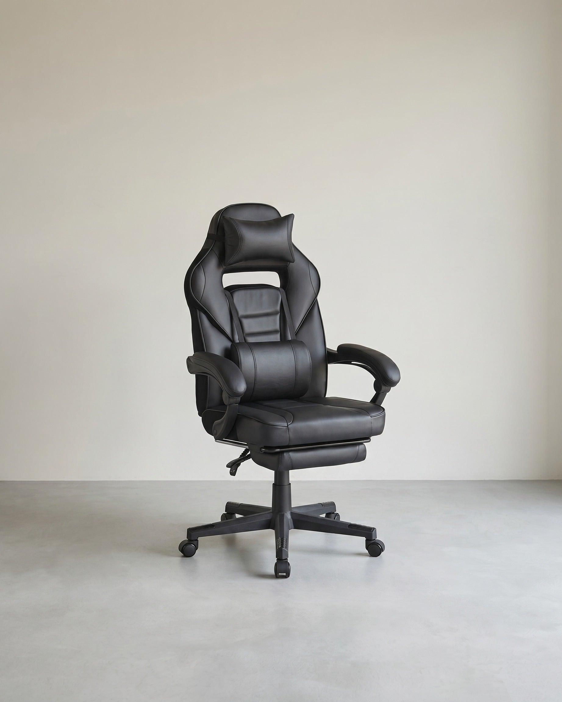 Gaming-Stuhl – Ergonomischer Gaming-Stuhl – Verstellbarer Bürostuhl – Kopfstütze und Fußstütze – Schwarz