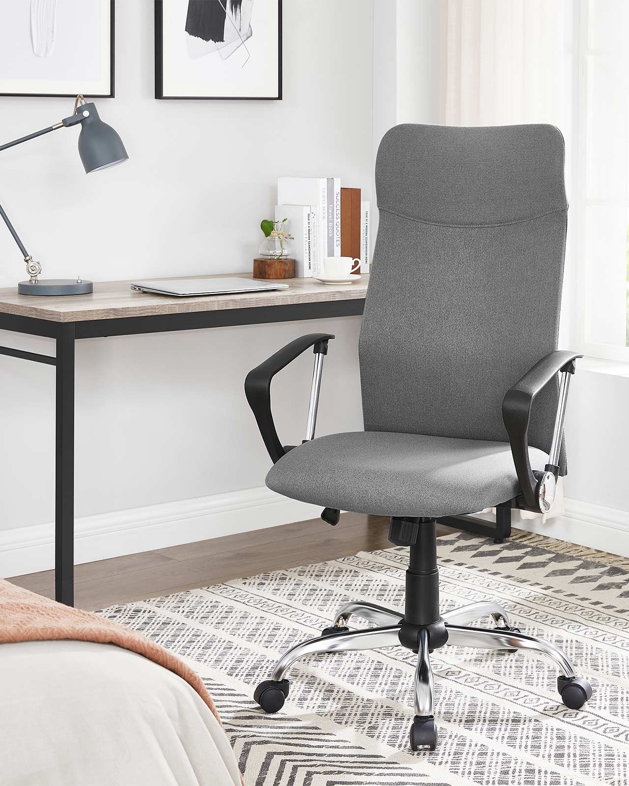 Ergonomischer Bürostuhl – bequeme Stoffpolsterung – verstellbar