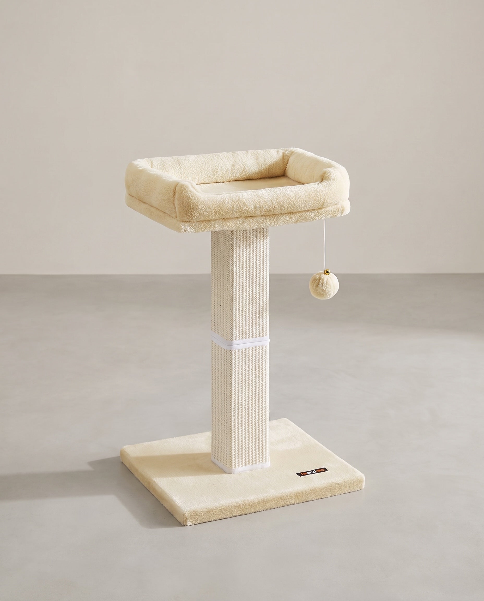 Kratzbaum Mit Erhöhtem Liegeplatz - Stabile Sisal-Kratzsäule - Inklusive Spielball