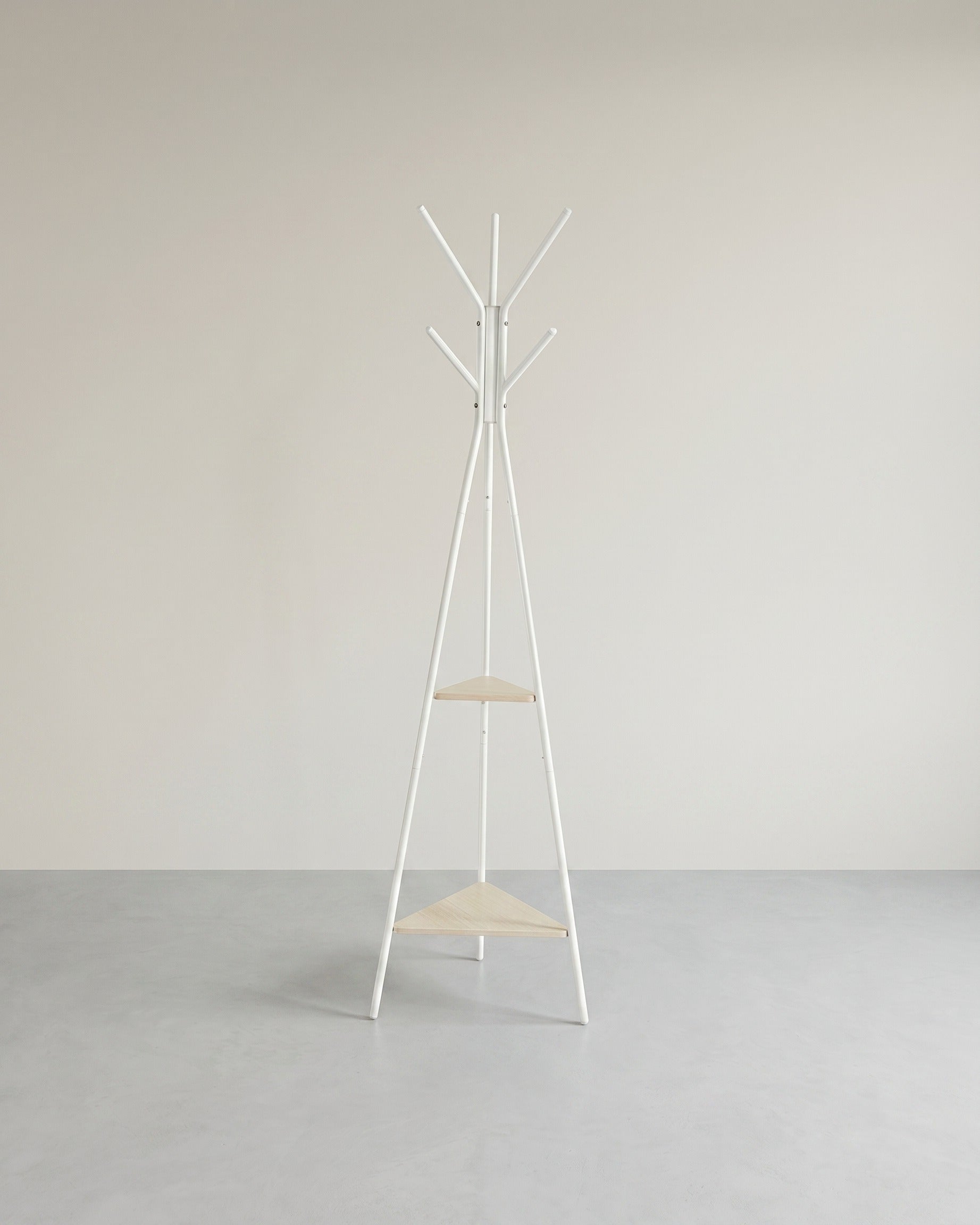 Kleiderständer mit Holzregalen – Minimalistisches Design – Stabil & Platzsparend – Perlweiß