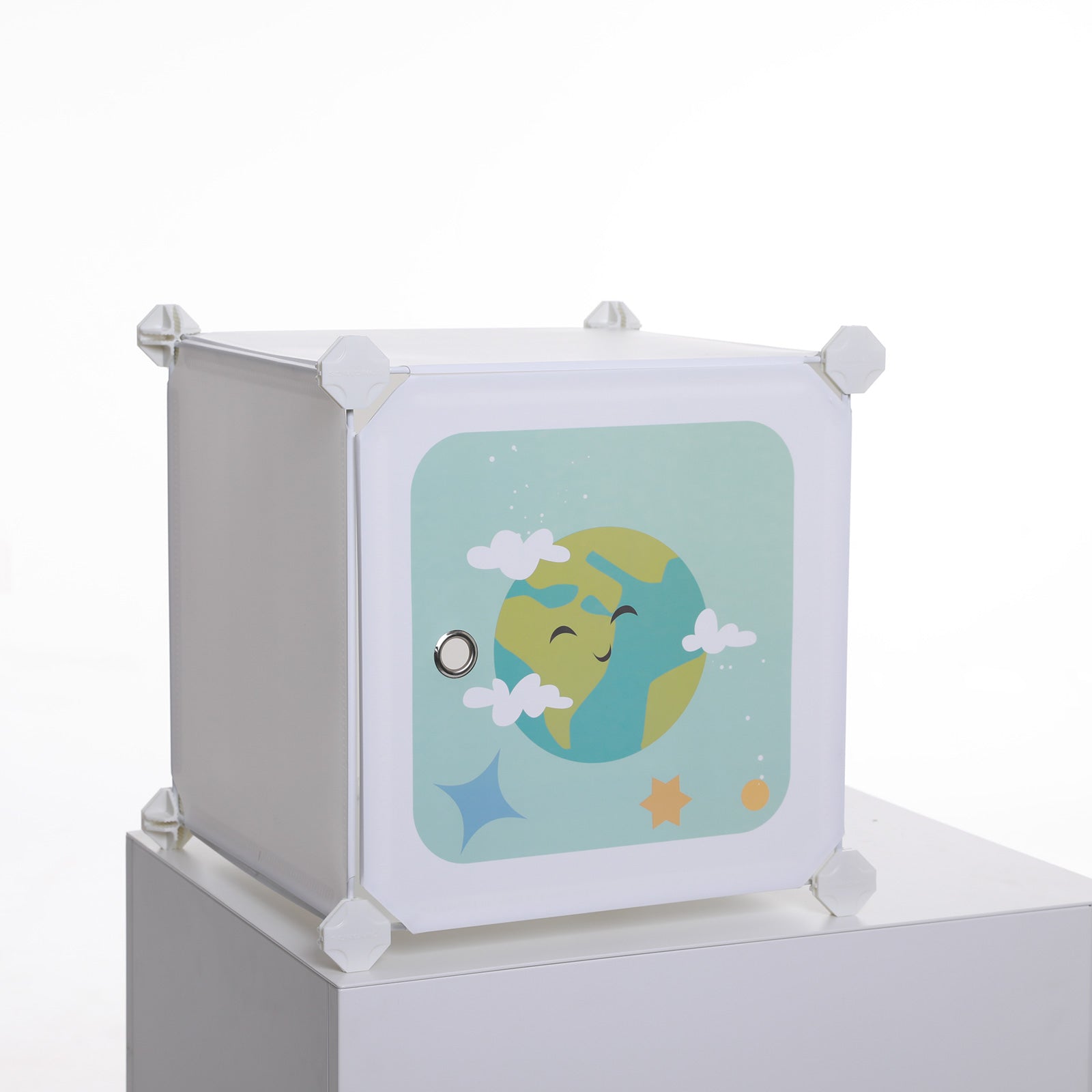 Würfelregal mit Weltraummotiv – Kinderkleiderschrank mit 16 Fächern – inkl. Türen, Hammer- und Kippschutz – 123 x 123 cm