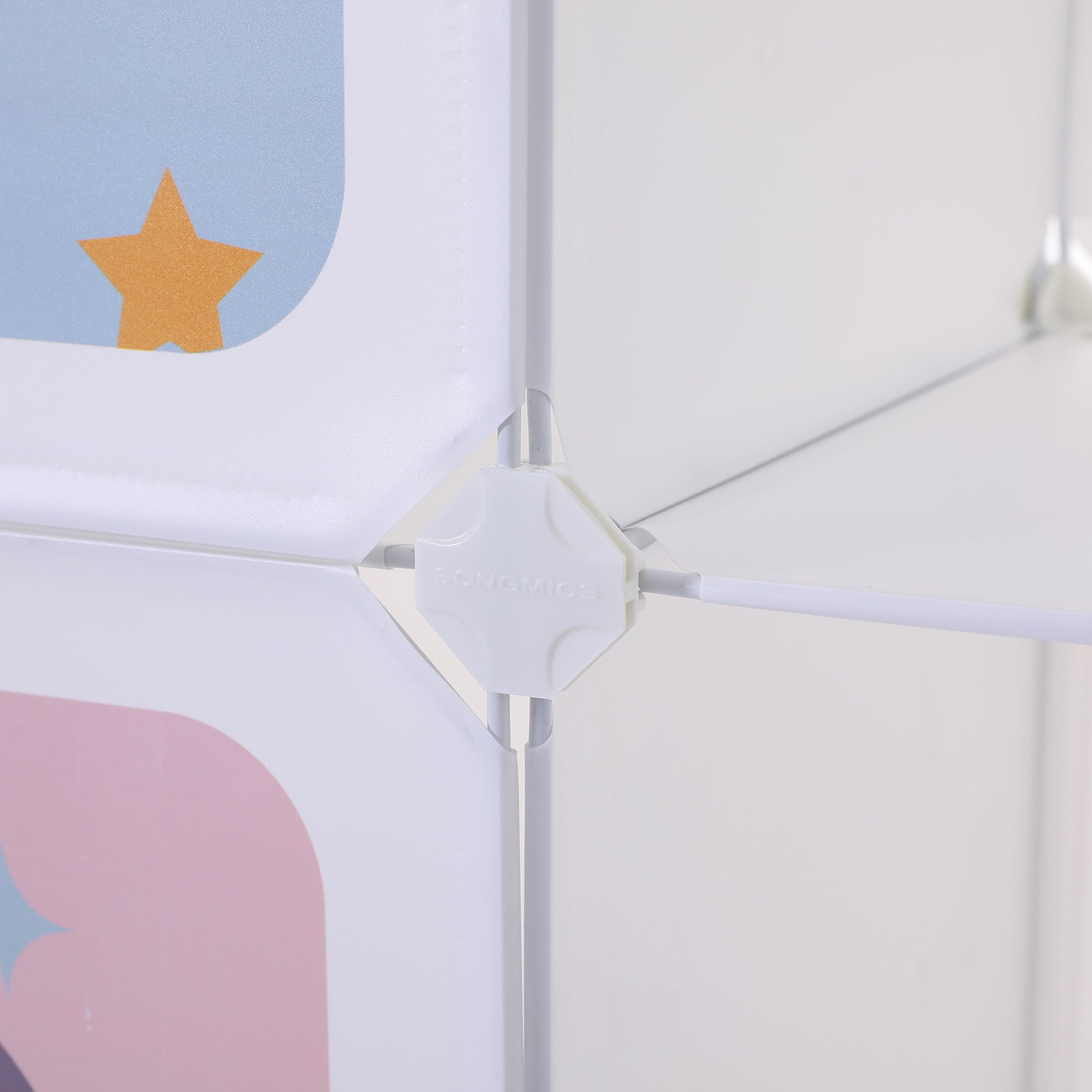 Würfelregal mit Weltraummotiv – Kinderkleiderschrank mit 16 Fächern – inkl. Türen, Hammer- und Kippschutz – 123 x 123 cm