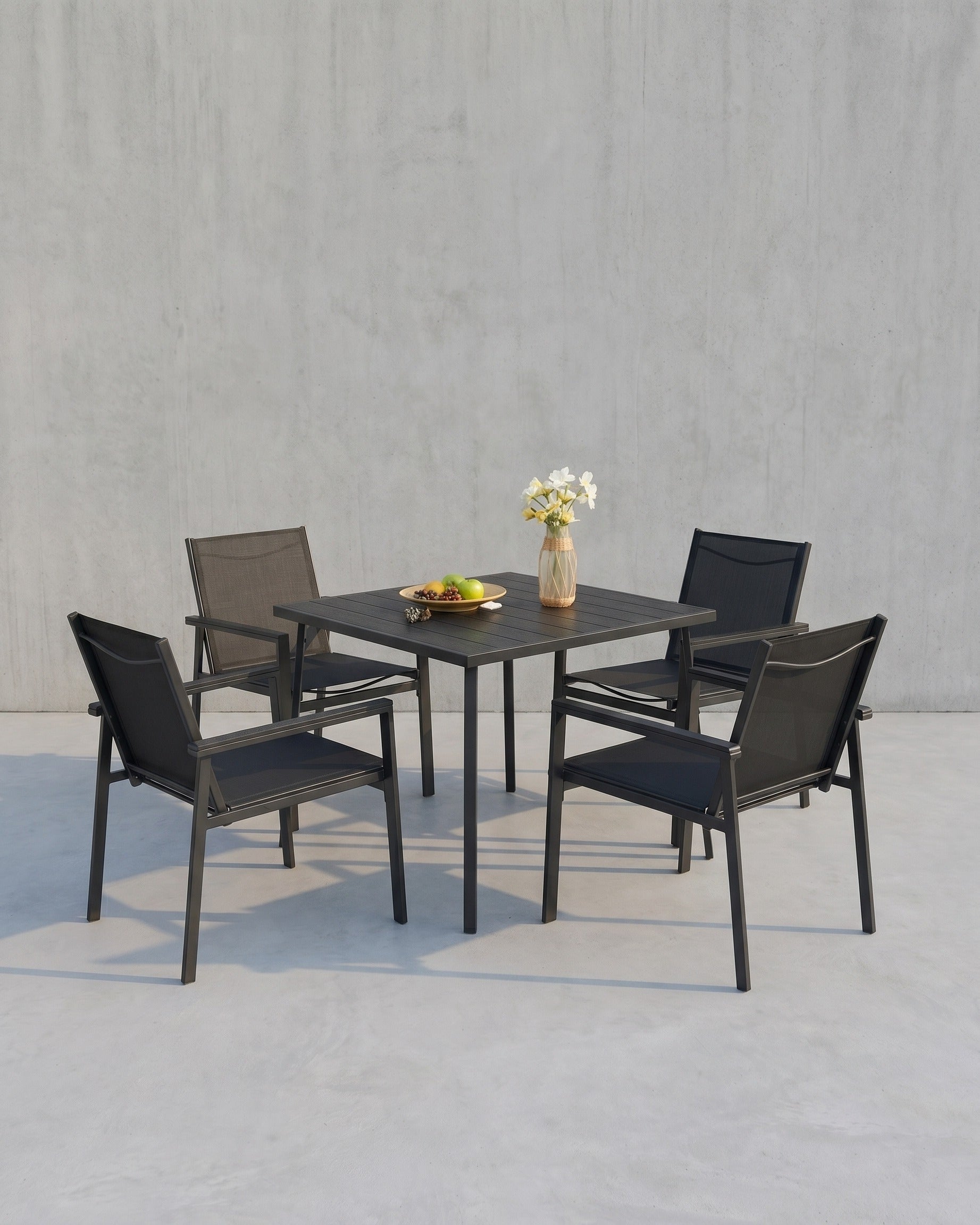 5-teiliges Gartenset - 4 Gartenstühle mit Tisch - schwarz