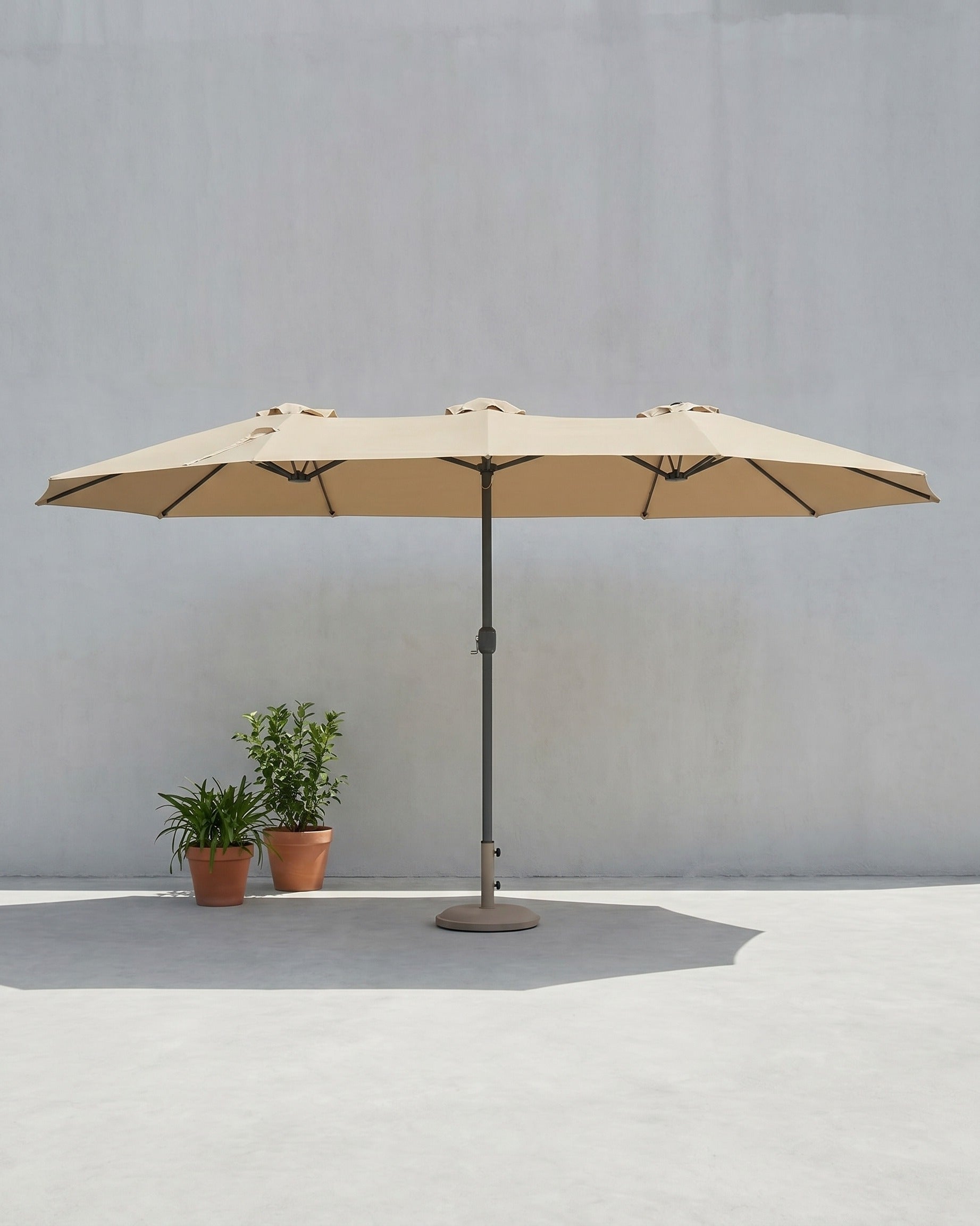 Doppelsonnenschirm 460 x 270 cm – Extra groß mit UV-Schutz und Kurbel – Taupe