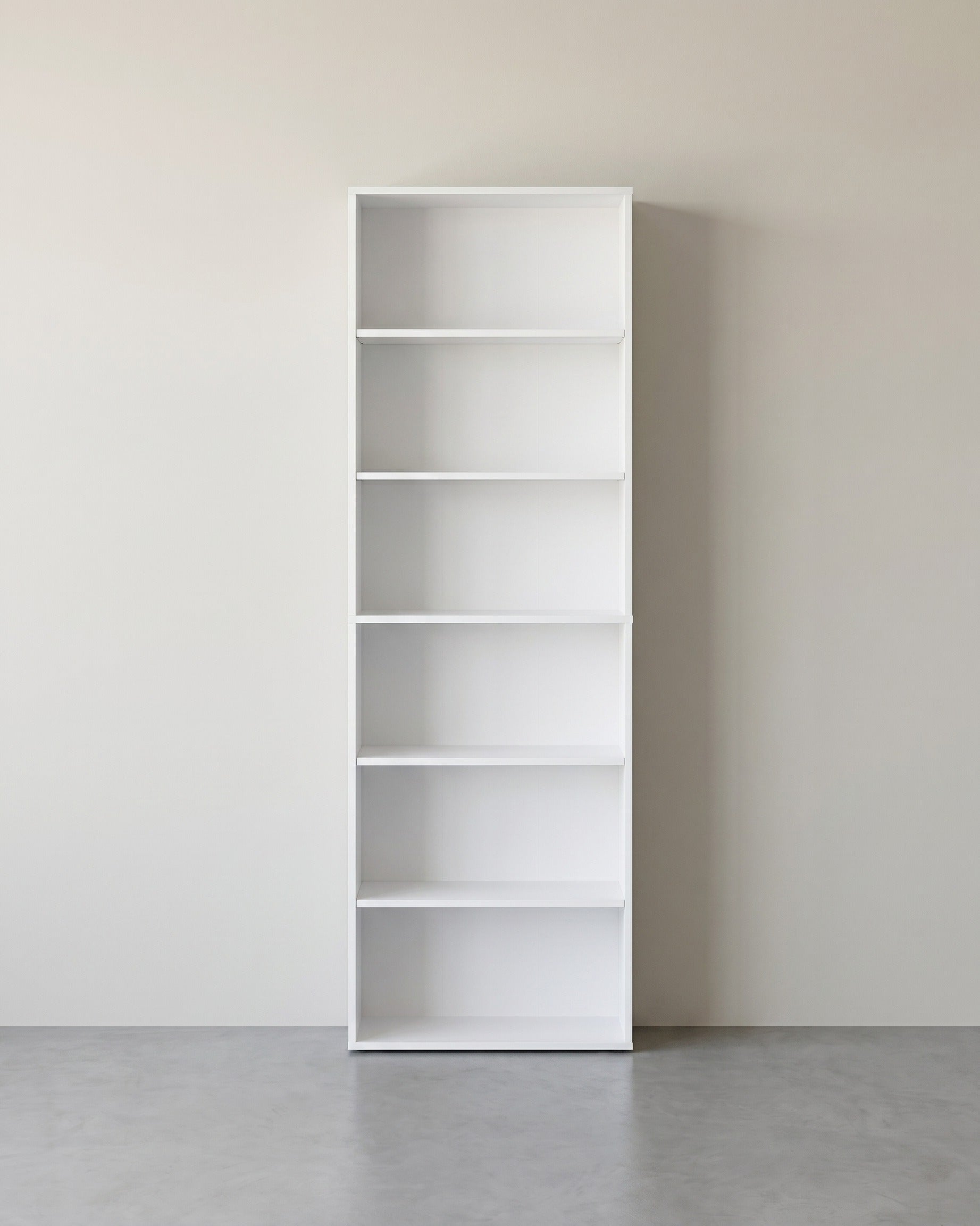 Modernes offenes Bücherregal – Geräumiges, freistehendes Aufbewahrungsregal mit verstellbaren Regalböden und minimalistischem Design – Wolkenweiß