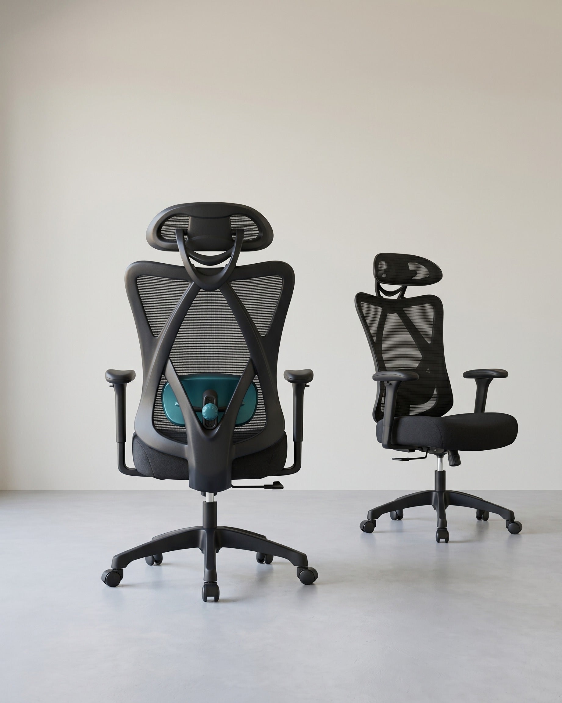 Ergonomischer Bürostuhl – Verstellbare Rücken- und Armlehne – Verstellbare Kopfstütze – 150 kg Tragkraft – Schwarz