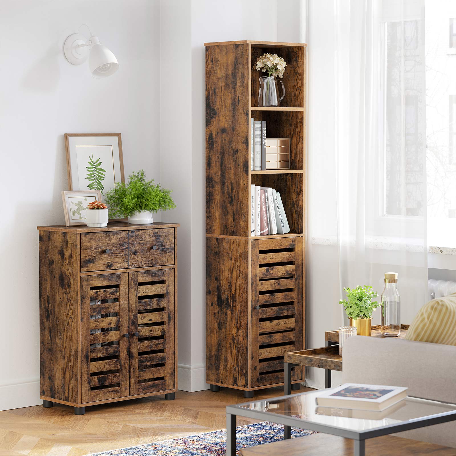 Hoher Lagerschrank mit Tür und offenen Fächern – Industriedesign – 167 cm hoch – Rustikales Braun
