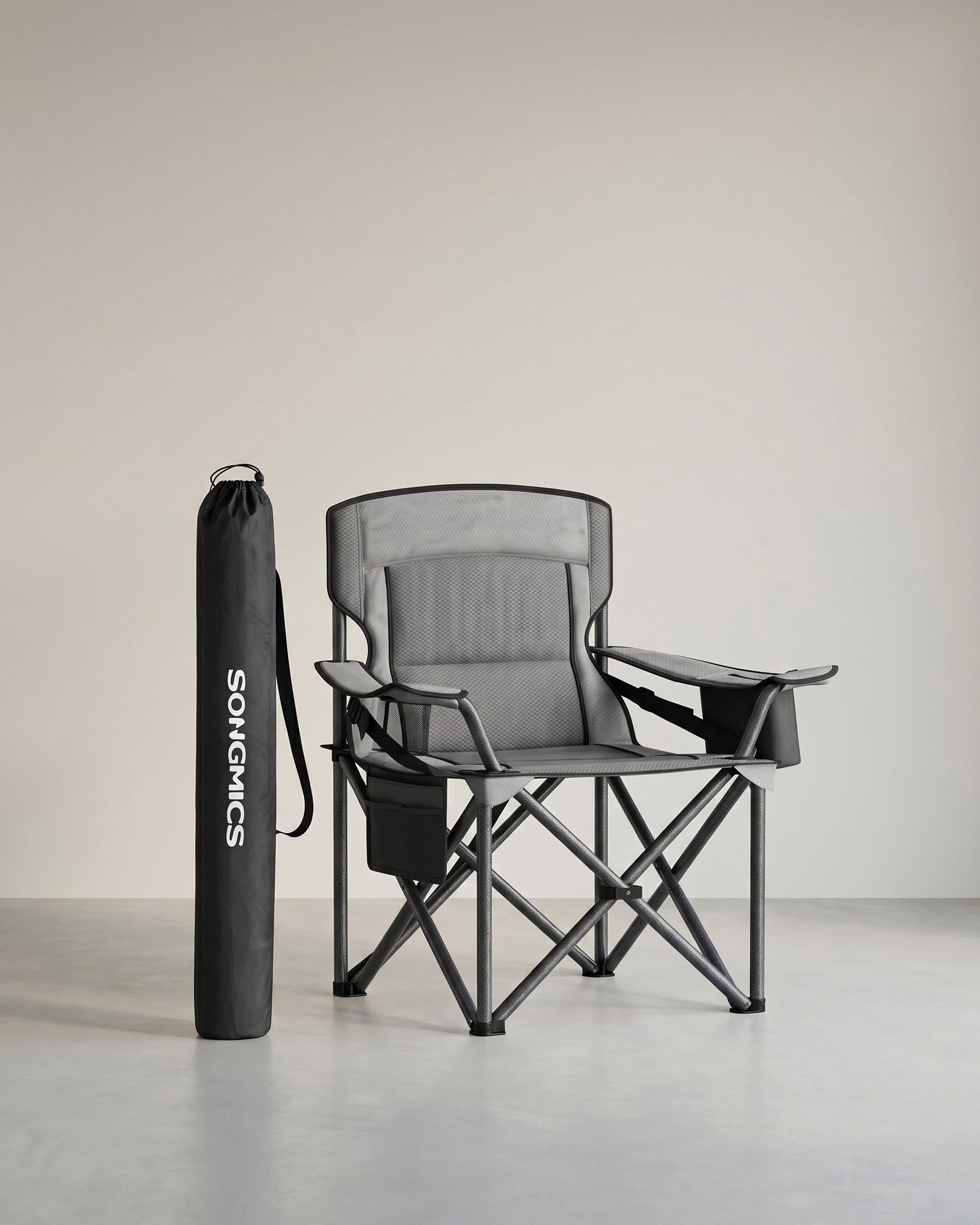 Campingstuhl mit Getränkehalter – 99,5 cm hoch – gepolsterte Sitzfläche – 205 kg Tragkraft – faltbar – 63 x 95 cm – Grau