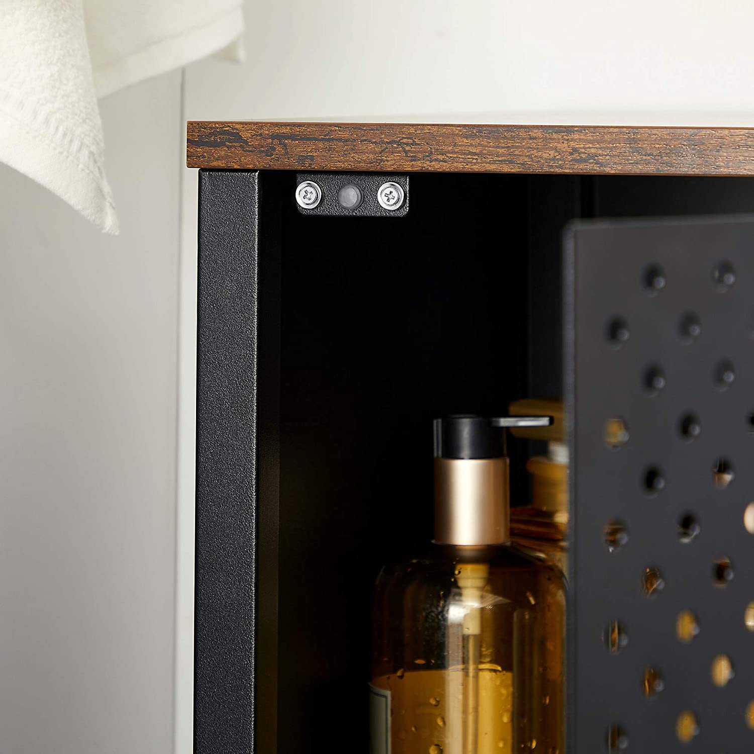 Aufbewahrungsschrank Industriedesign – kompakter Schrank – stilvoll und funktional