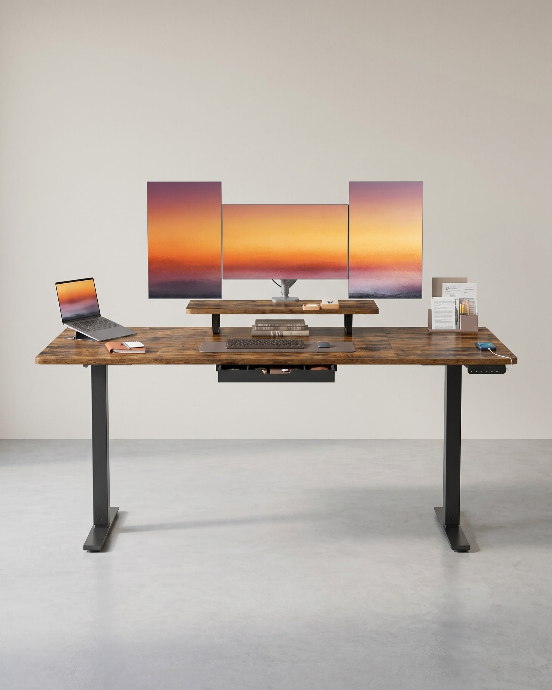 Elektrisch verstellbarer Schreibtisch – Mit Monitorständer – 140 oder 160 cm Tischplatte – USB-C & Memory-Funktion – Braun