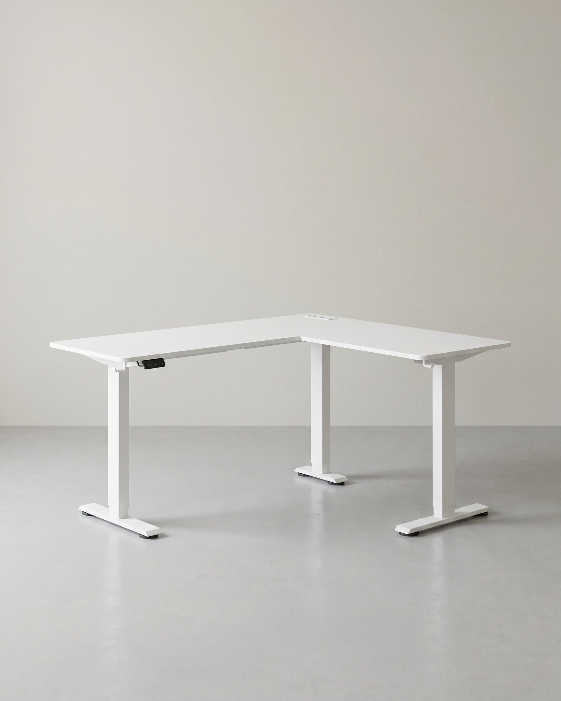 Elektrisch verstellbarer Eckschreibtisch – L-Form – 140 x 160 cm – Integrierte Steckdose und USB – Memory-Funktion – 72-120 cm Höhe – Weiß