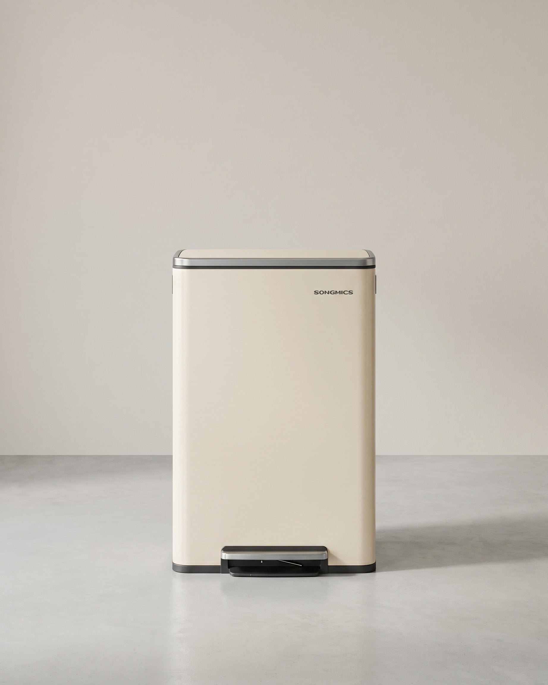 Treteimer – 50 Liter – Deckel mit Soft-Close-Funktion – Herausnehmbarer Inneneimer – Inklusive 15 Beutel – Beige