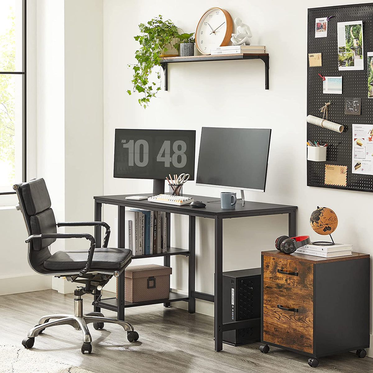 Industrieller Schreibtisch 120 cm breit - Mit beweglichen Regalen