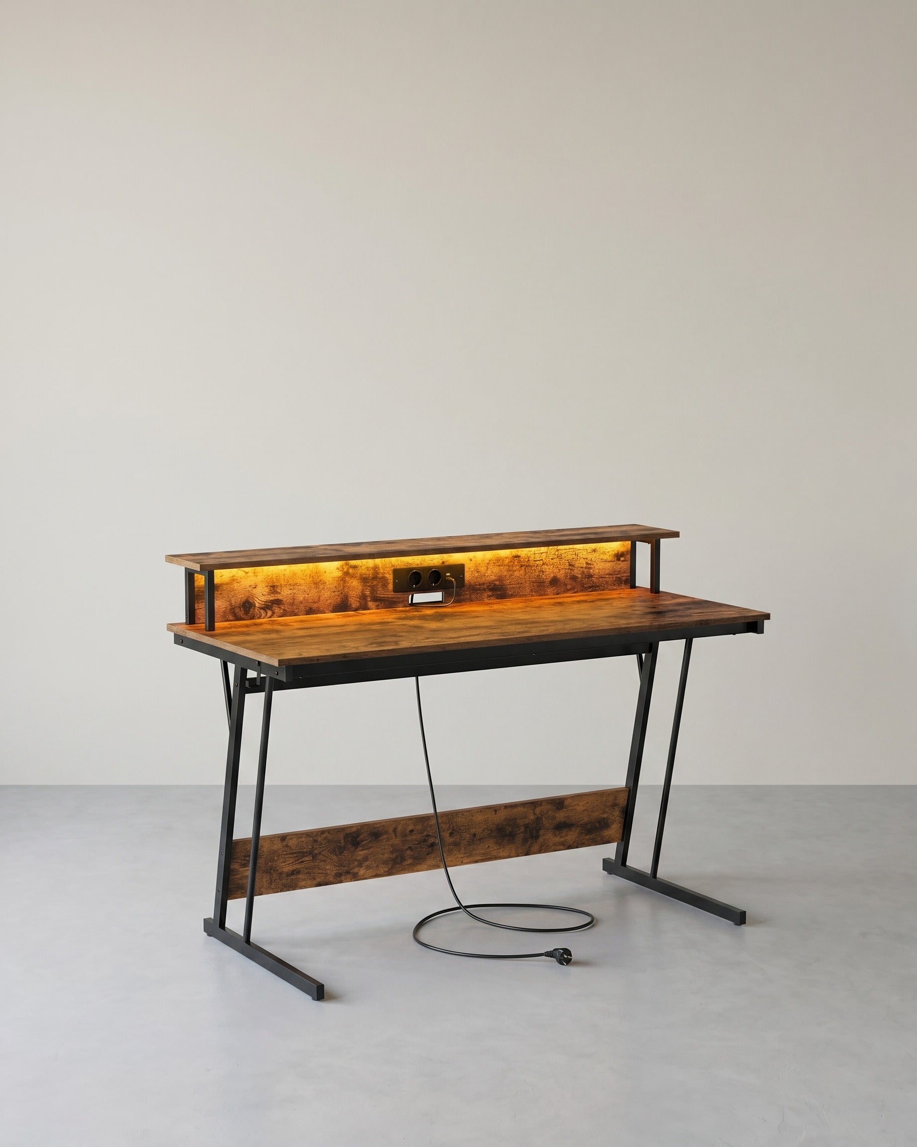 Gaming Schreibtisch mit LED - Gaming Tisch mit Steckdose und USB-Anschluss – Braun