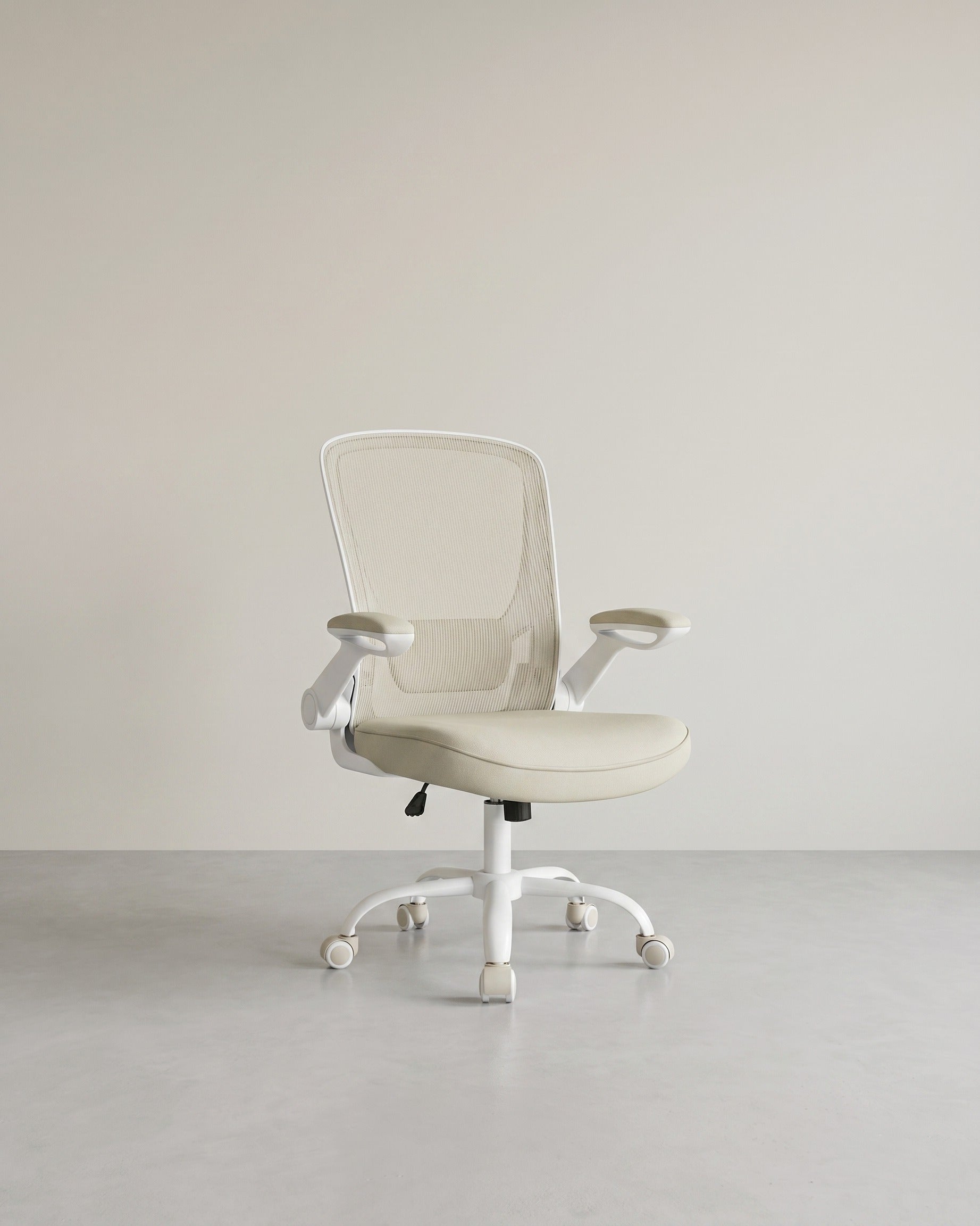 Bürostuhl mit verstellbaren Armlehnen – Ergonomisches Design – Netzrückenlehne – Beige