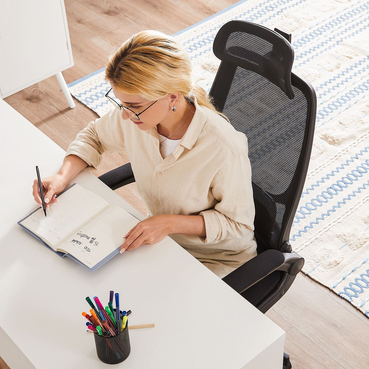 Bürostuhl mit Netzrückenlehne – atmungsaktiv – ergonomisch gestaltet – vollständig verstellbar