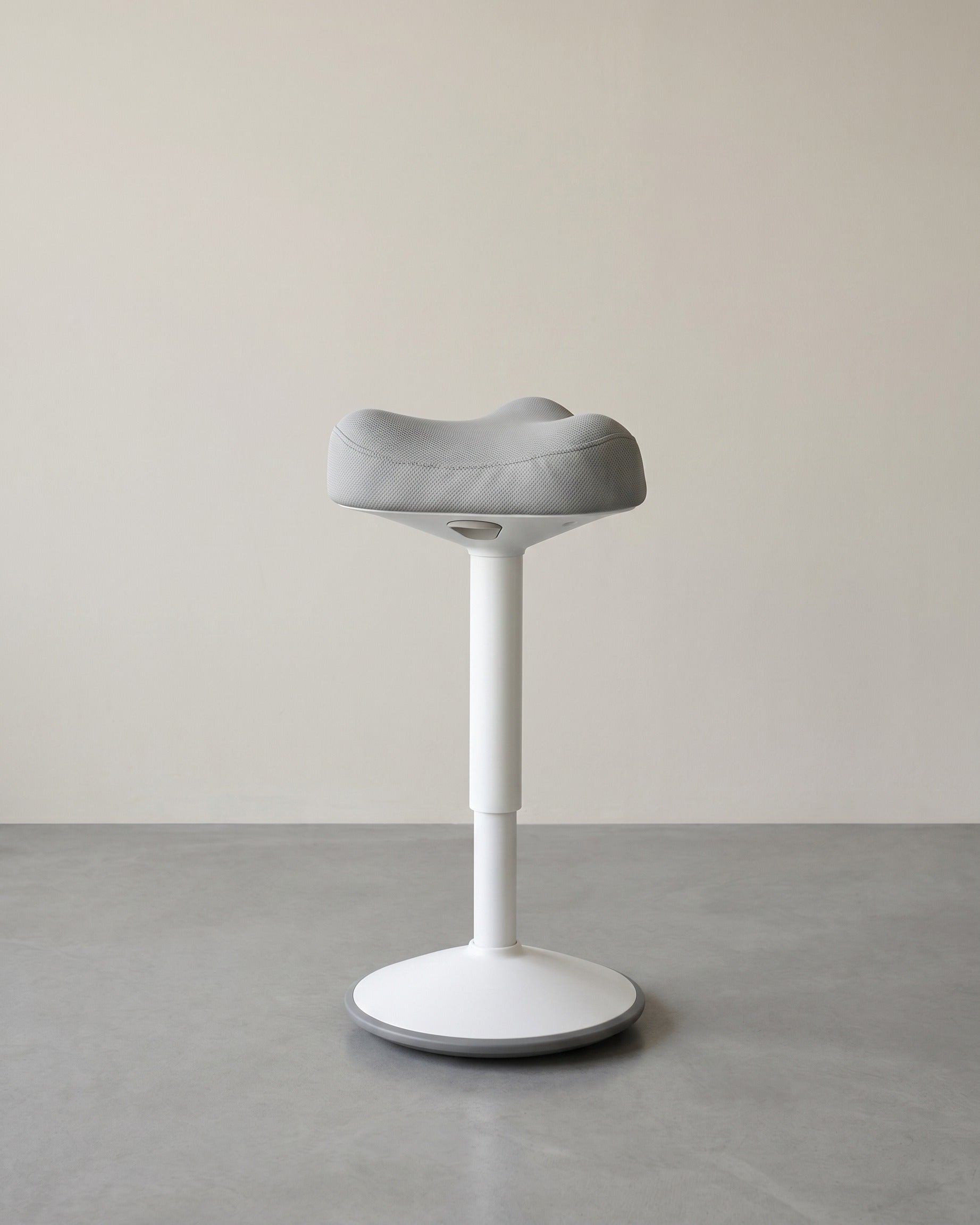 Ergonomischer Sattelhocker – Verstellbares Stahlgestell – Bequemer und aktiver Sitzkomfort – Grau