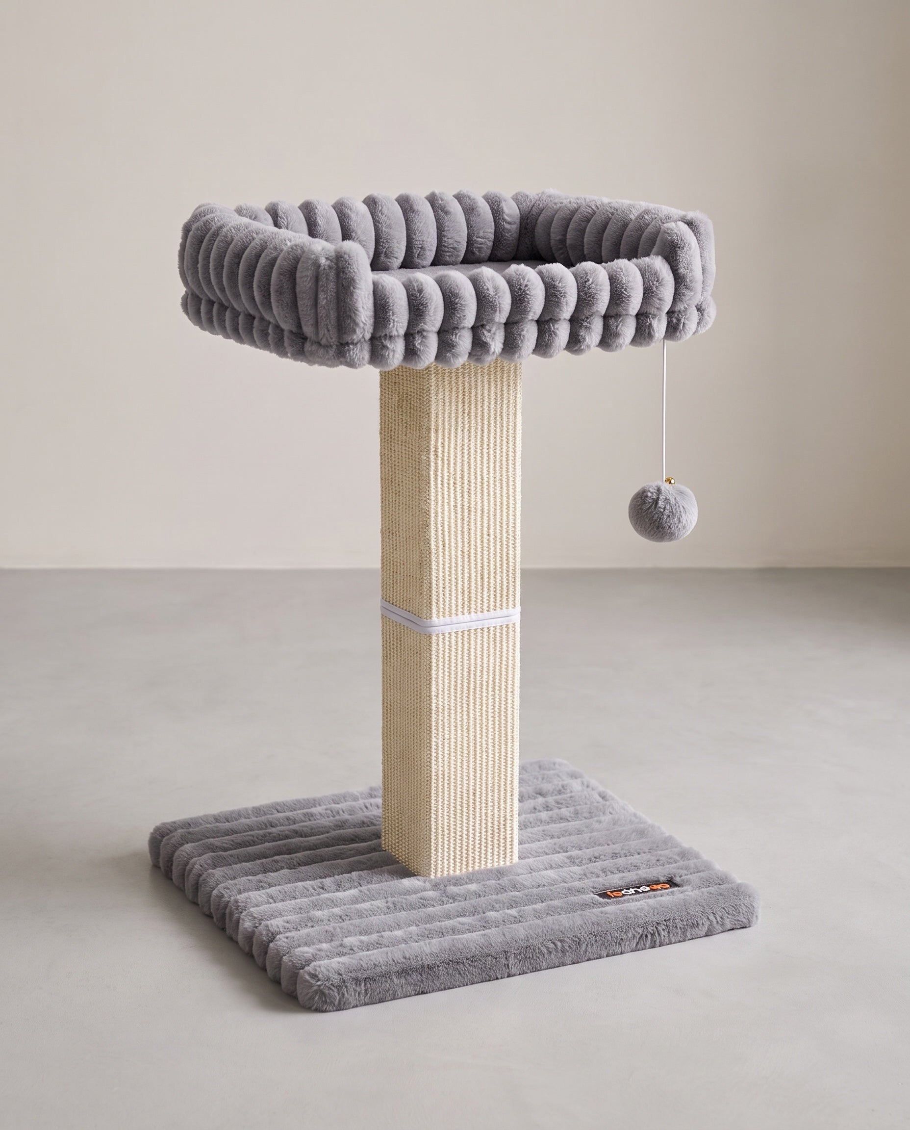 Kratzbaum Mit Erhöhtem Liegeplatz - Stabile Sisal-Kratzsäule - Inklusive Spielball