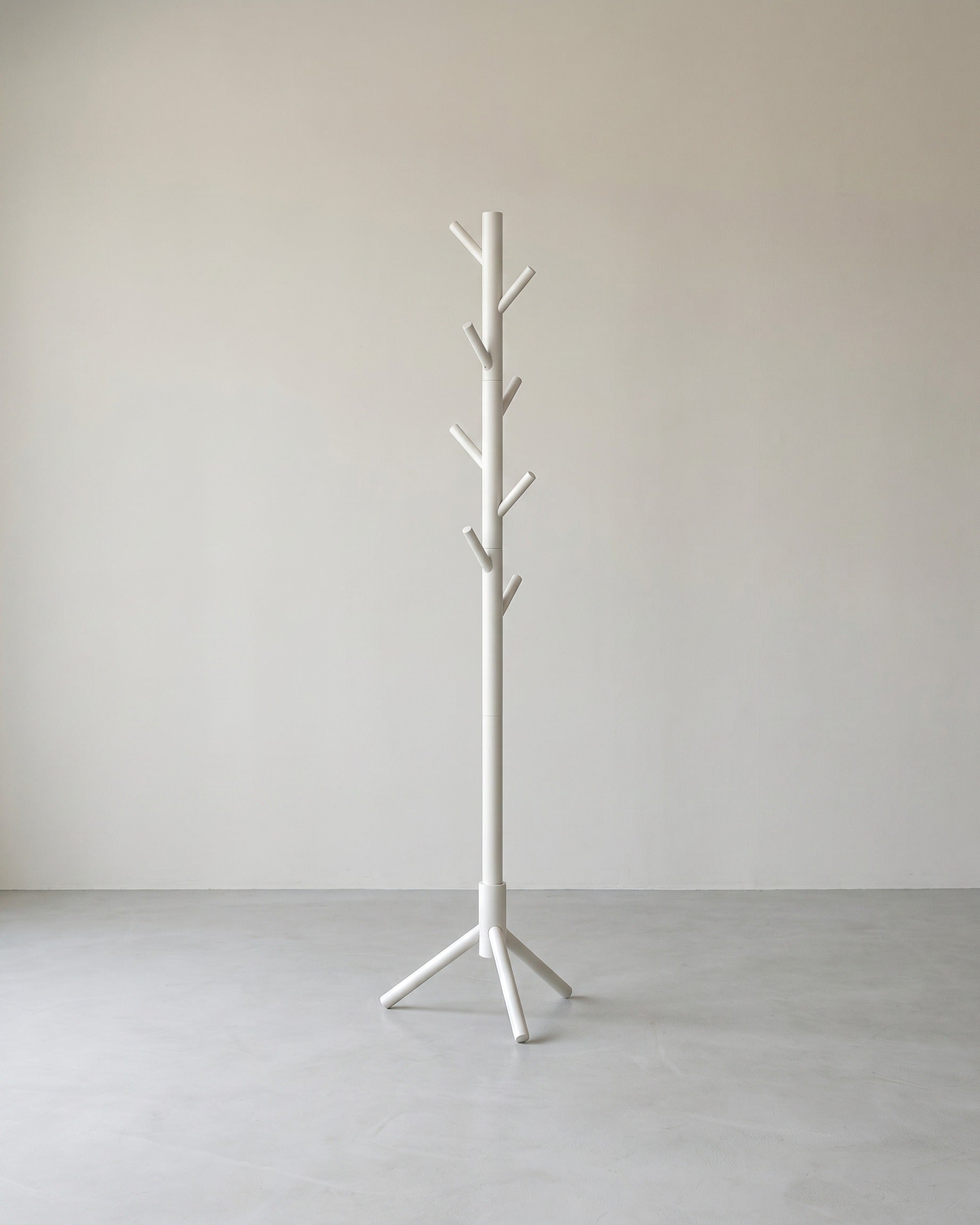 Garderobenständer aus Massivholz mit 8 Haken – Stabil, elegant und einfach zu montieren – Beige