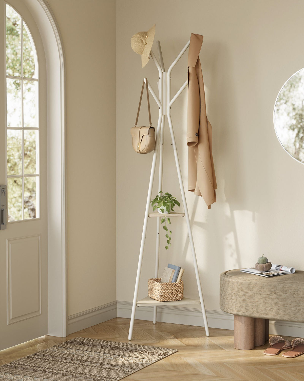 Kleiderständer mit Holzregalen – Minimalistisches Design – Stabil & Platzsparend