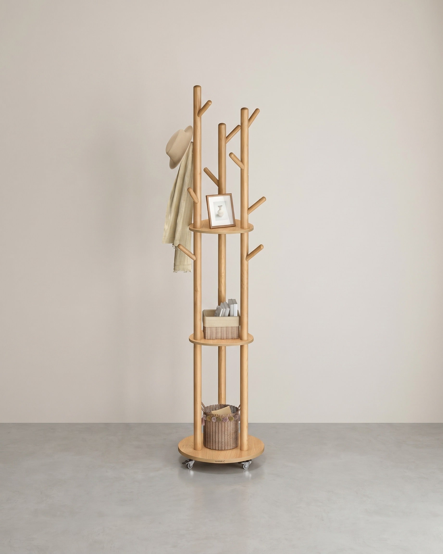 Standgarderobe mit Massivholzregalen und Haken - Mit Rädern – Braun