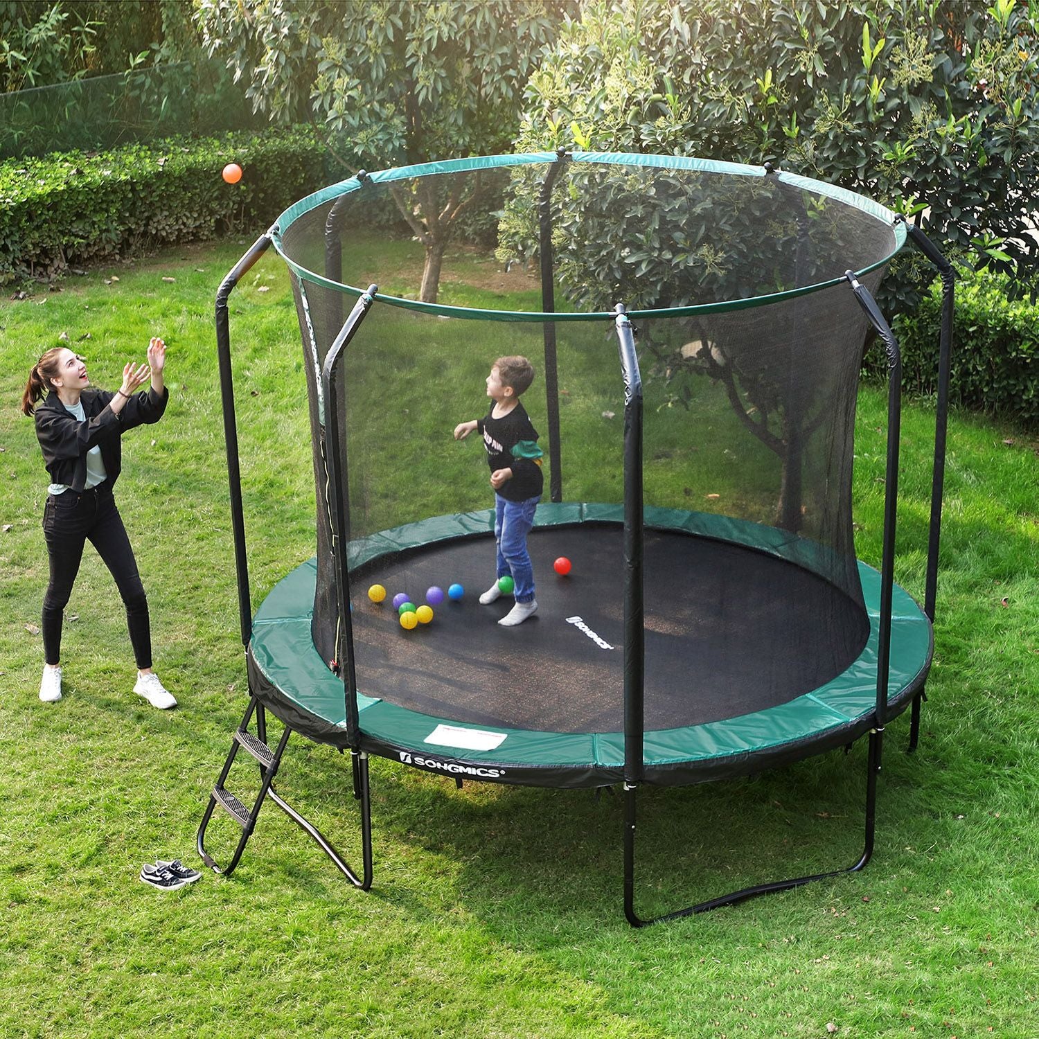 Trampolin mit Sicherheitsnetz – Stabiler Rahmen und gepolsterter Rand