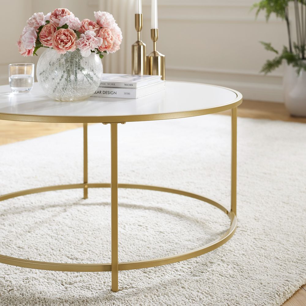 Couchtisch mit rundem Goldgestell – Edler Blickfang für das Wohnzimmer